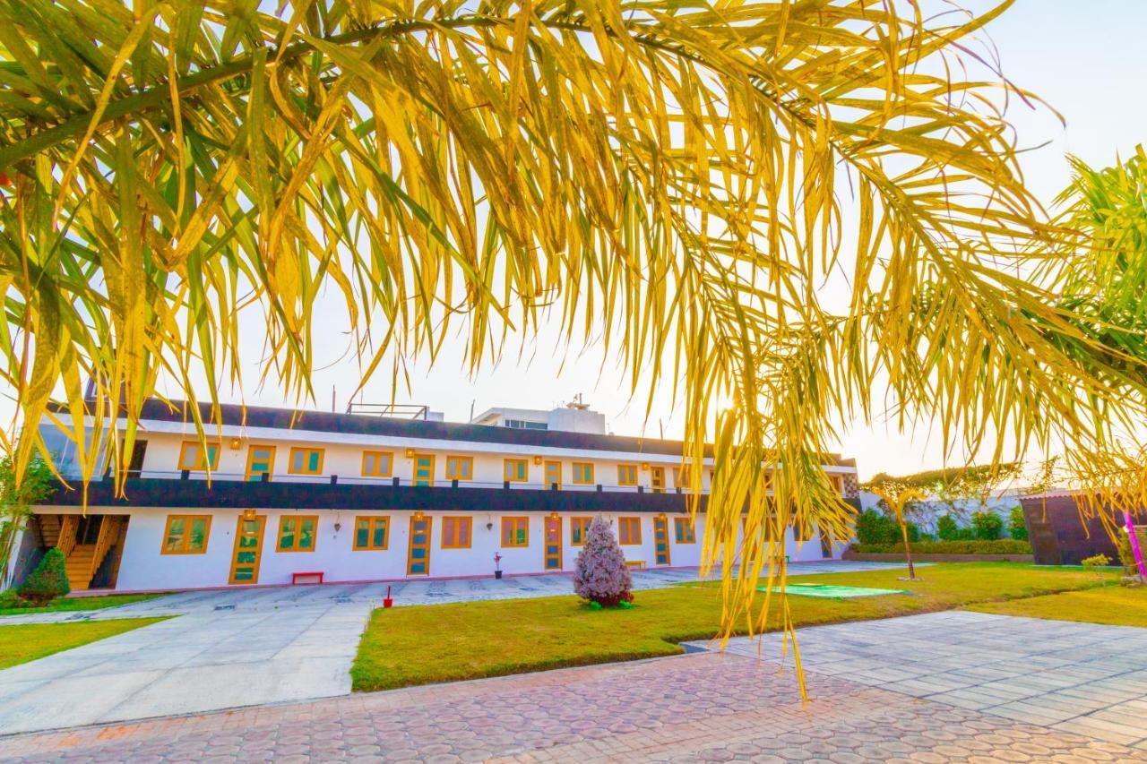 Pascual Inn Suites Cholula Bagian luar foto
